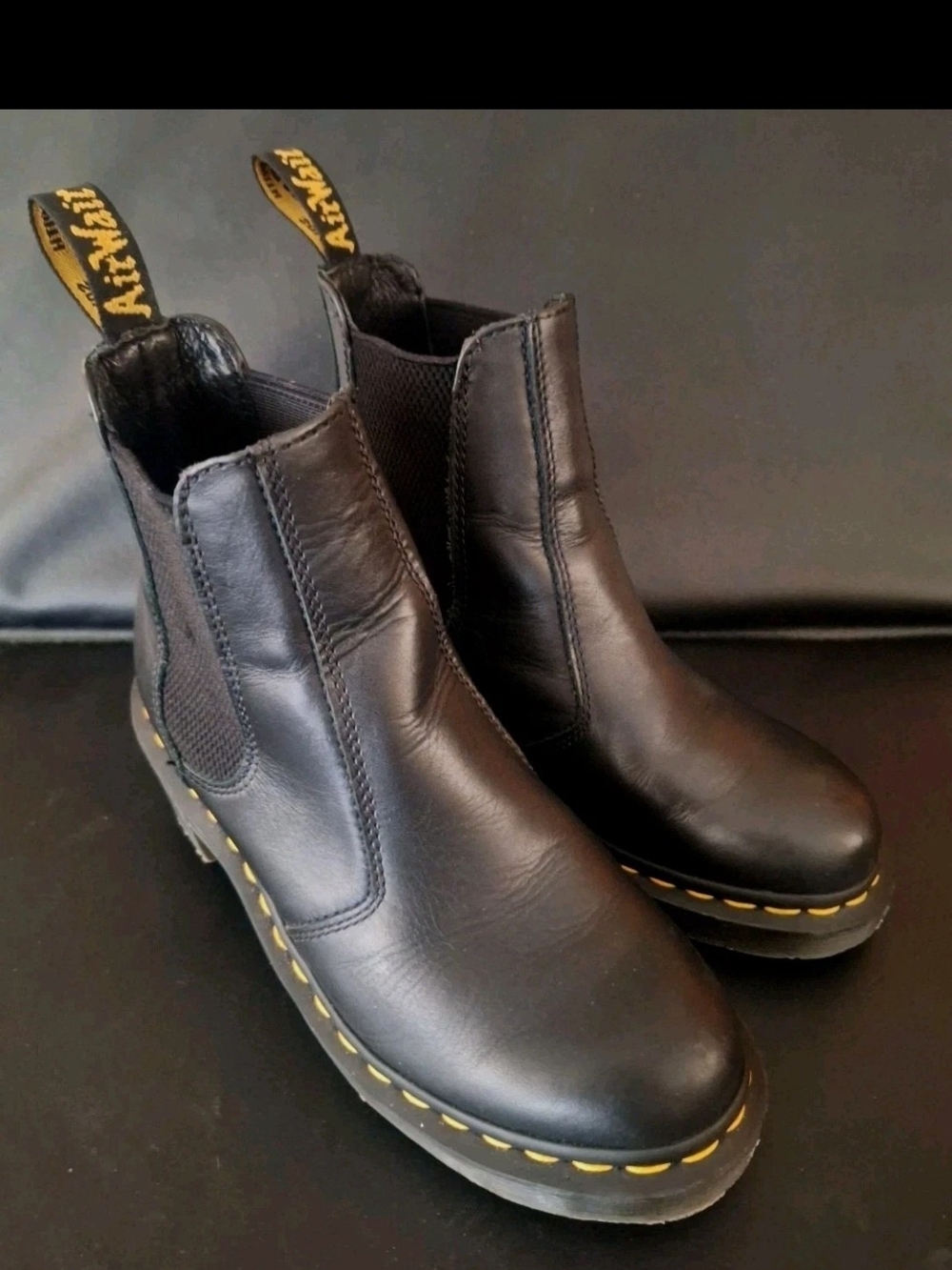 Dr Martens 2976 Smooth Black Leather Chelsea Boots Yellow Stitch Women Size 7